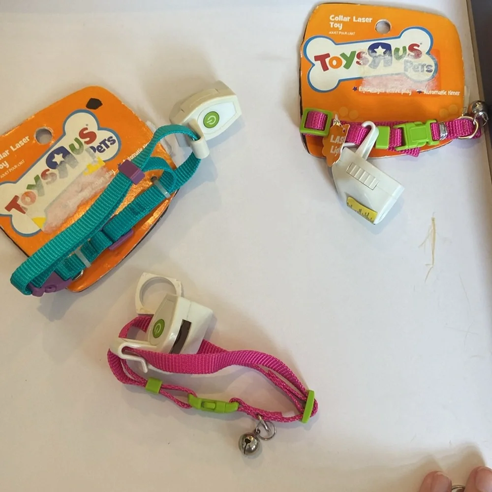 Set of 2-NWT collar laser toy for cats-collar + toy combo; pink & green collar
